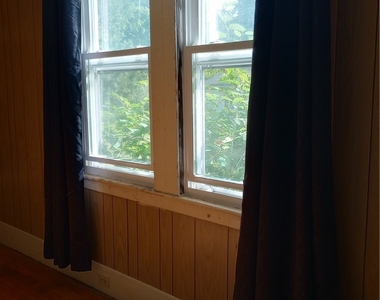 81 Maple Street - Photo Thumbnail 9