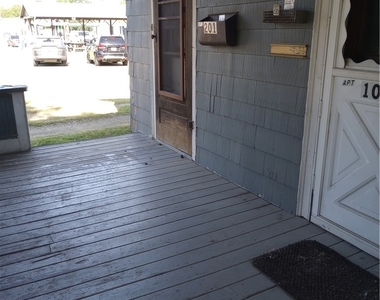 81 Maple Street - Photo Thumbnail 17