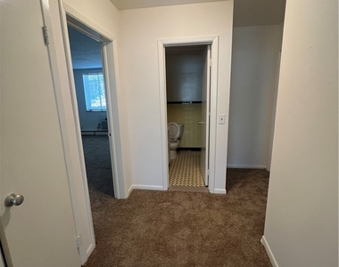1077 East Avenue - Photo Thumbnail 10