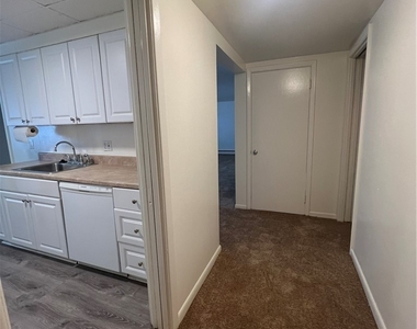 1077 East Avenue - Photo Thumbnail 4
