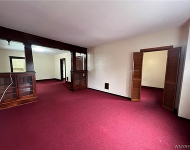 110 Briscoe Avenue - Photo Thumbnail 7