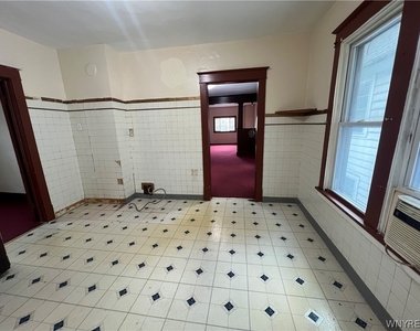110 Briscoe Avenue - Photo Thumbnail 18