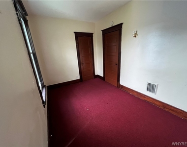 110 Briscoe Avenue - Photo Thumbnail 22
