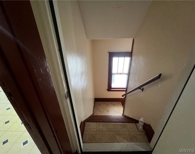 110 Briscoe Avenue - Photo Thumbnail 27