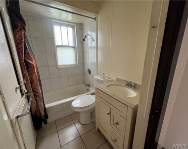 110 Briscoe Avenue - Photo Thumbnail 25