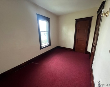 110 Briscoe Avenue - Photo Thumbnail 21