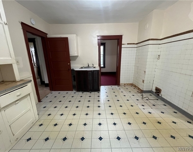 110 Briscoe Avenue - Photo Thumbnail 17
