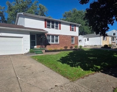 82 Dartwood- Upper Unit Drive - Photo Thumbnail 1