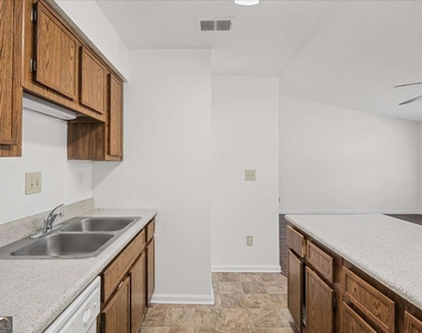 1205 Natchez Trace Sw - Photo Thumbnail 9