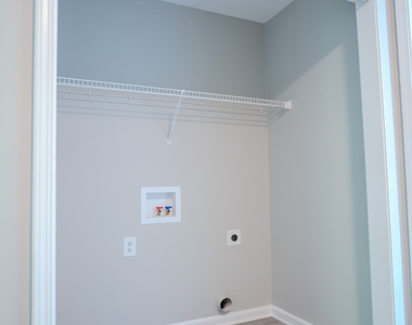3043 Saddle Creek Drive - Photo Thumbnail 29