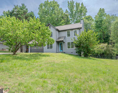 3043 Saddle Creek Drive - Photo Thumbnail 12