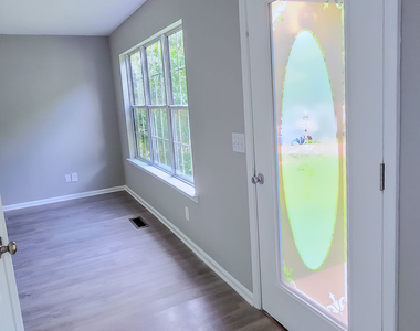 3043 Saddle Creek Drive - Photo Thumbnail 13