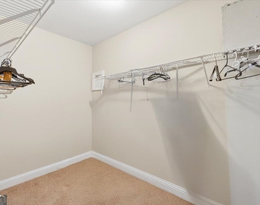 728 Markhams Drive - Photo Thumbnail 16