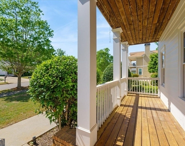 728 Markhams Drive - Photo Thumbnail 1