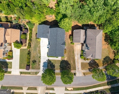 728 Markhams Drive - Photo Thumbnail 40