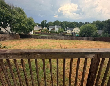 1705 Tugalo Drive - Photo Thumbnail 7