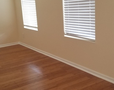 5759 Cedar Croft Court - Photo Thumbnail 3