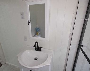 15 Dixie Drive - Photo Thumbnail 13