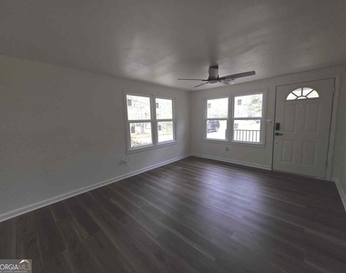 15 Dixie Drive - Photo Thumbnail 1