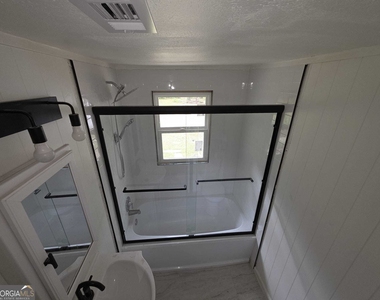 15 Dixie Drive - Photo Thumbnail 14