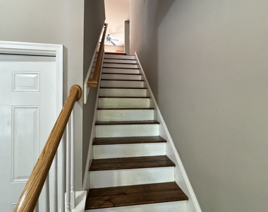 376 Pointe Circle Bl 3 - Photo Thumbnail 14