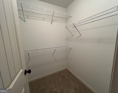 607 Summit Point - Photo Thumbnail 11