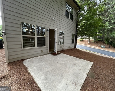 607 Summit Point - Photo Thumbnail 16