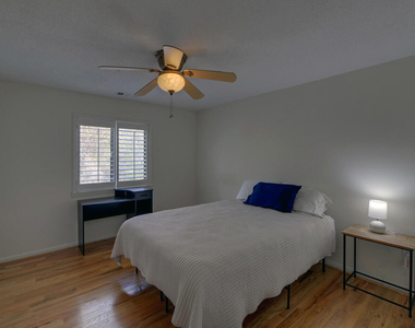 605 Candler Street - Photo Thumbnail 19