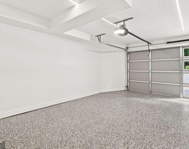 4250 Carmain Drive Ne - Photo Thumbnail 50
