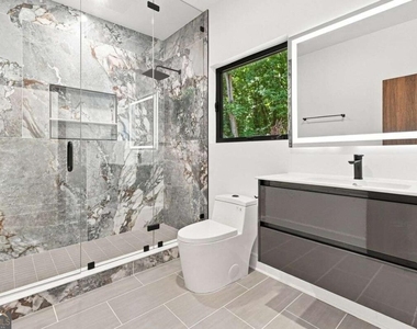 4250 Carmain Drive Ne - Photo Thumbnail 35