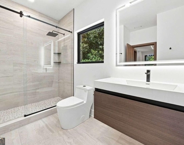 4250 Carmain Drive Ne - Photo Thumbnail 39