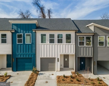 1507 Albert Lane Nw - Photo Thumbnail 2