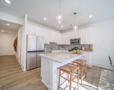 1507 Albert Lane Nw - Photo Thumbnail 11