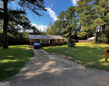 113 Pinecrest Street - Photo Thumbnail 10