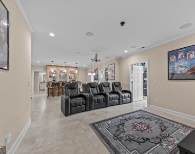 1011 Lofter Place - Photo Thumbnail 56