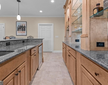 1011 Lofter Place - Photo Thumbnail 46