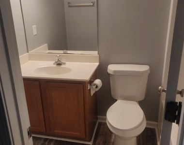 679 Shadow Lakes Drive - Photo Thumbnail 8