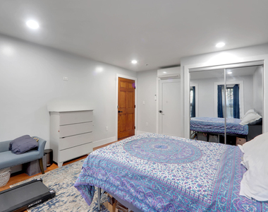 518 Lafayette Avenue - Photo Thumbnail 6