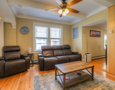 36 Ross St - Photo Thumbnail 2