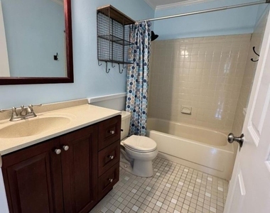 206 Drake Ln - Photo Thumbnail 16