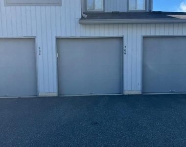 206 Drake Ln - Photo Thumbnail 28