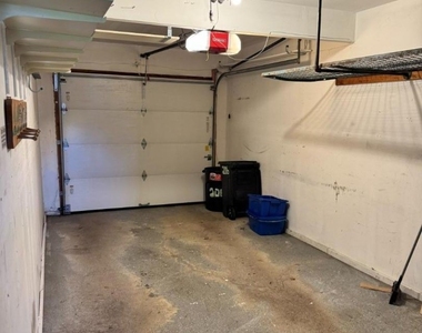 206 Drake Ln - Photo Thumbnail 27