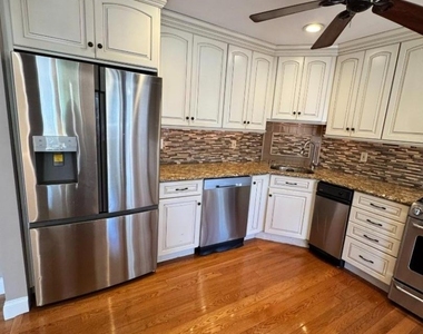 206 Drake Ln - Photo Thumbnail 5