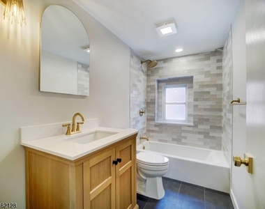 19 Prospect St - Photo Thumbnail 17