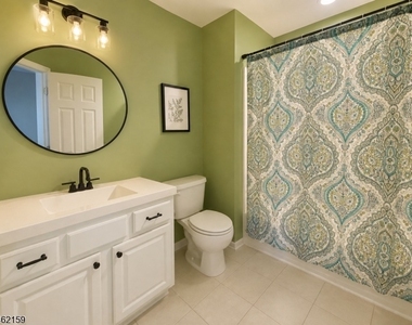 161 Terrace Ct - Photo Thumbnail 13