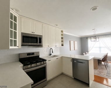 161 Terrace Ct - Photo Thumbnail 3