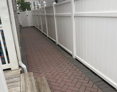 221 1st Avenue - Photo Thumbnail 3