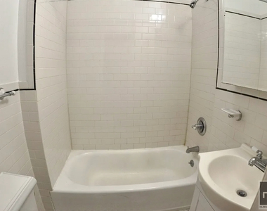 East 84th Street - Photo Thumbnail 2