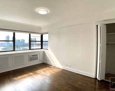 Beekman Place - Photo Thumbnail 3
