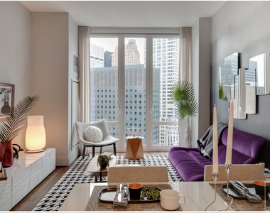 East 44th Street - Photo Thumbnail 2